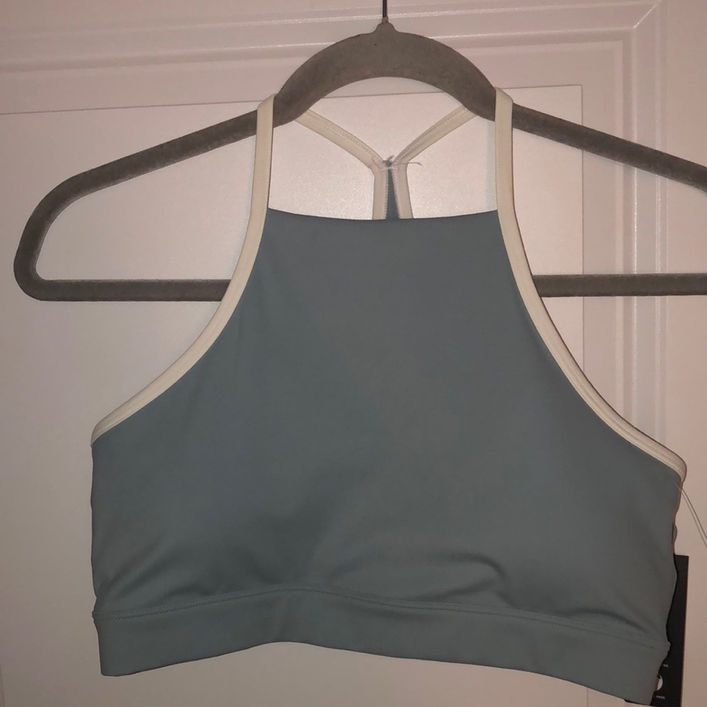 Gilly Hicks Go Energize Large Sport Athletic Bra Top‎ NWT